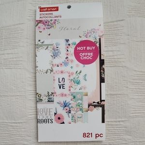 NWT 821 PC  FLORAL STICKERS